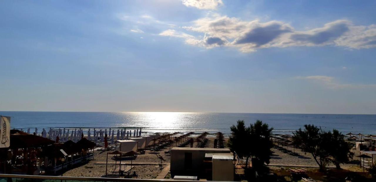 Apartamento Royal Sea View Design Promenada 3 Năvodari Exterior foto